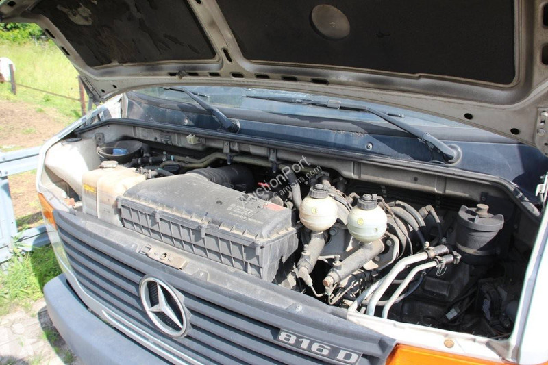 Camion Mercedes 670.3