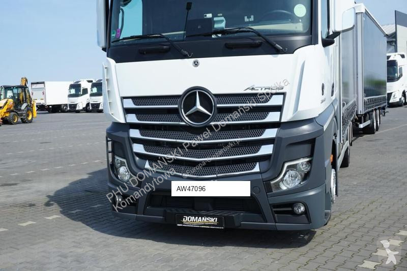 Kamion s návěsem Mercedes / TANDEM