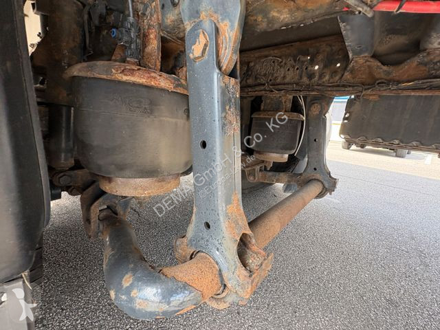 Kamion Iveco...