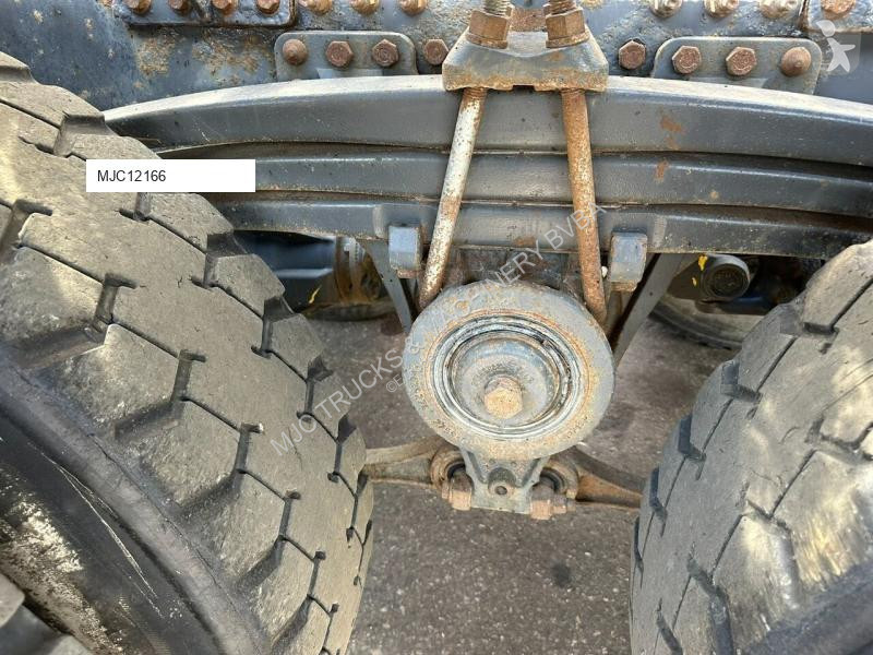 Vrachtwagen Volvo 420 6x4 AJK HOOKLIFT / HAAK...