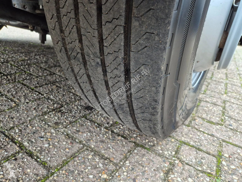 شاحنة Volvo 250 E6 DoKa 7 Sitze/ Abschlepp/...