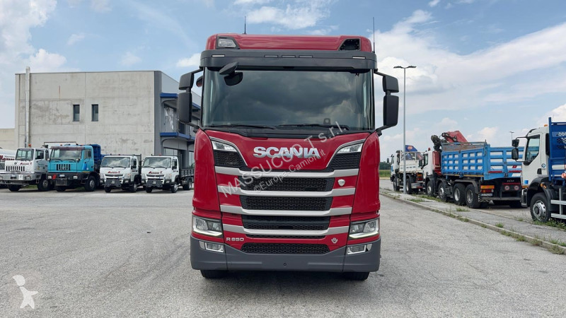شاحنة Scania R650 8x4