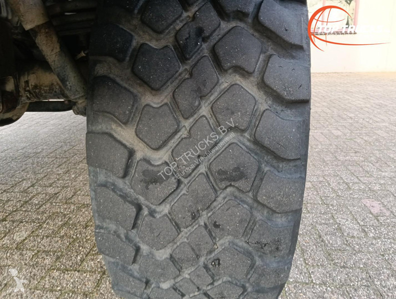 شاحنة Mercedes U 5000 4x4 - (type 437.4) 4000...