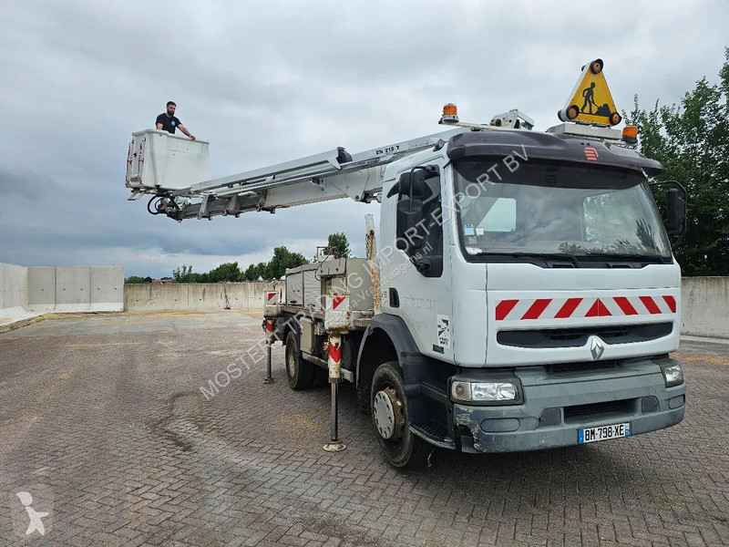 شاحنة Renault V.I. Renault VI Truck Mounted...
