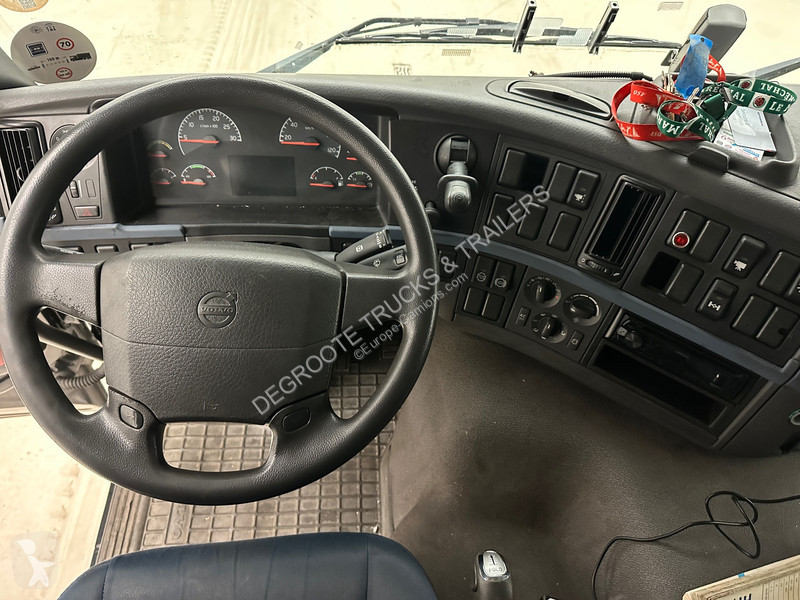 شاحنة Volvo 380 Tourbus