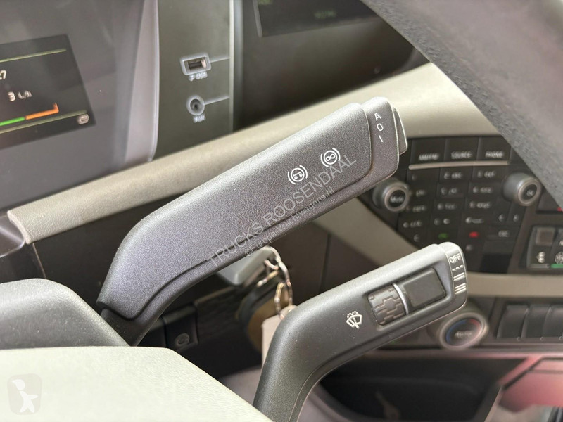 شاحنة Volvo 500 8x4 + PALFINGER PK 34002 6x EXT...