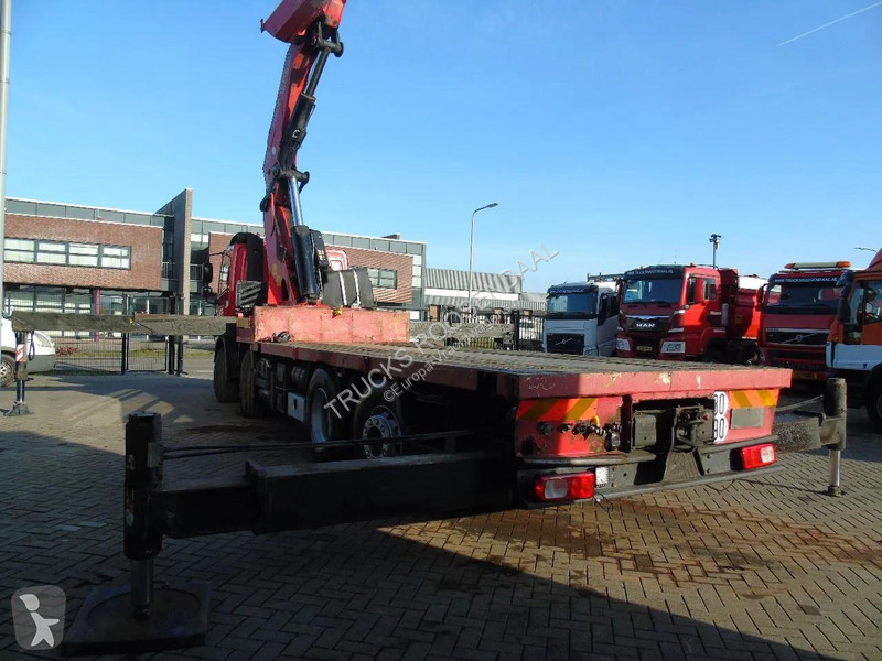 شاحنة DAF 85510 + FASSI 80TON 6x + 8X2 + EURO 5...
