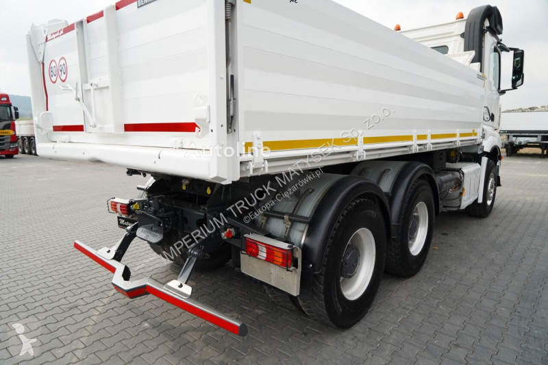 شاحنة Mercedes AROCS 2658