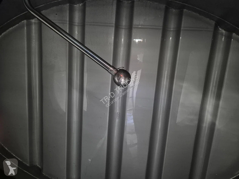 شاحنة Renault 420 - 11000L INSULATED INOX TANK...