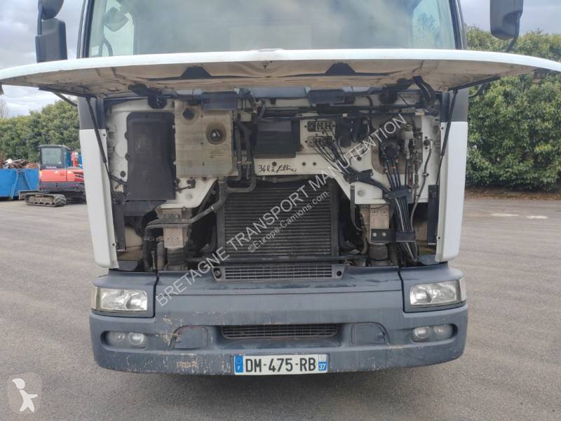 Nosič strojů Renault