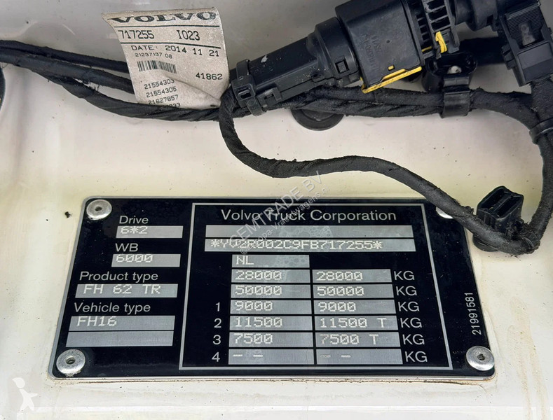 شاحنة Volvo 16650 XL 6X2 FULL AIR FULL OPTIONS...