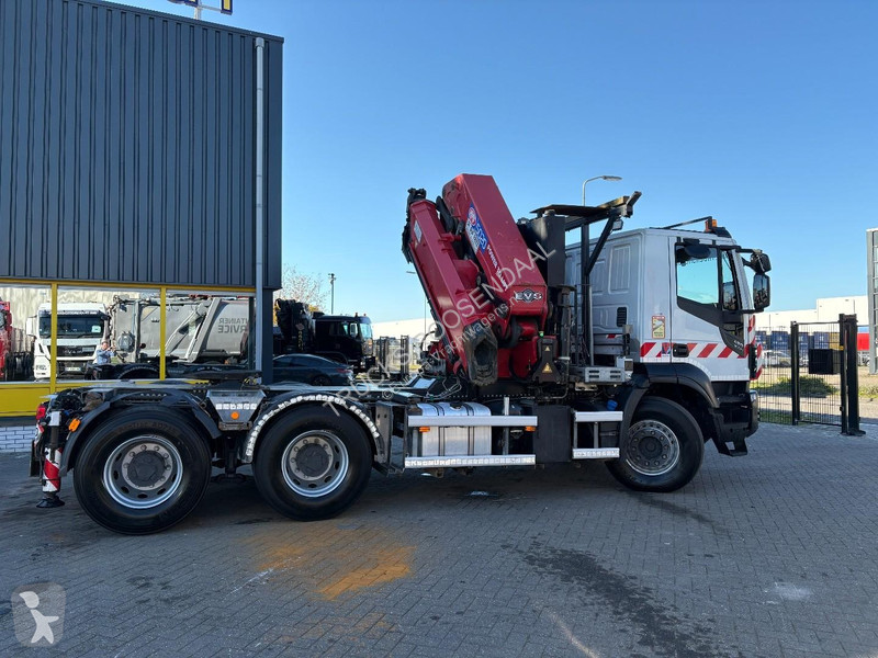 شاحنة Iveco 420 X-WAY + HMF 5020K-RCS 6x...