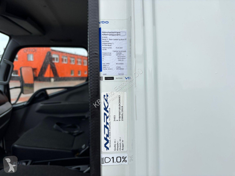 شاحنة Mitsubishi Fuso 4x2 THERMOKING V-500 Max...