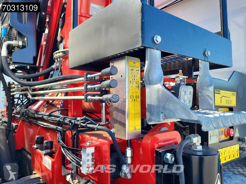 شاحنة Volvo 420  8X4 NEW RHD! Fassi F145Z.0.22...