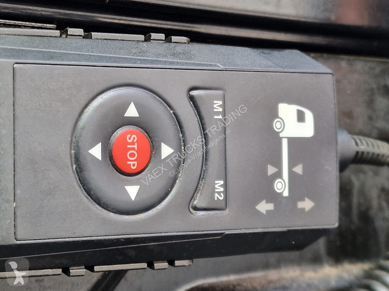 Camion Mercedes 2558 6x2 - AJK Hooklift 20T -...