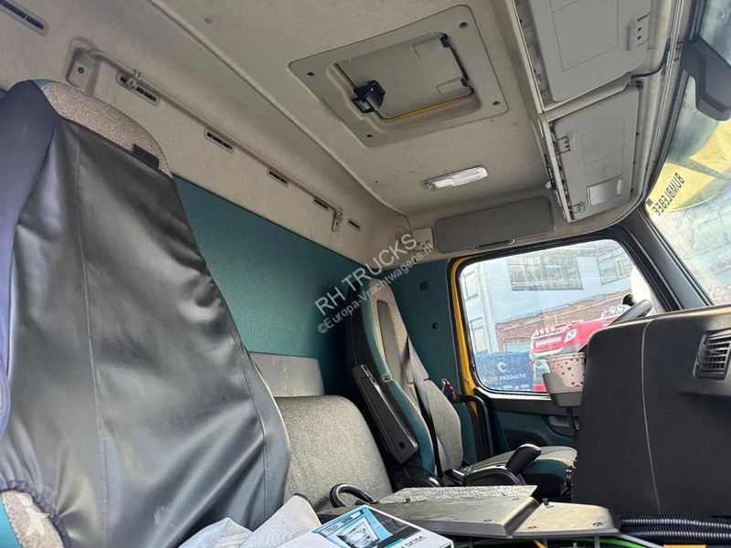 شاحنة Volvo FM 420 6X2 EURO 6 OY 11.338 KM