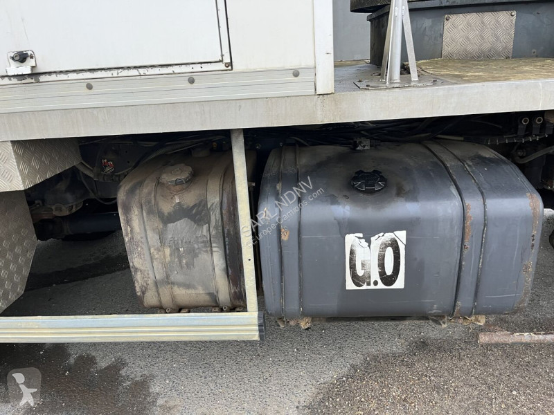 شاحنة Renault 370