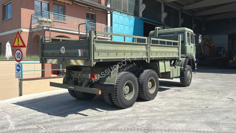 شاحنة Iveco 6x6