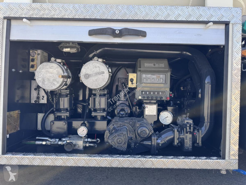 شاحنة Volvo FLL-42-240