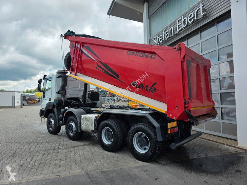 شاحنة Iveco Astra HD9 84.50-80 8x4 Muldenkipper...