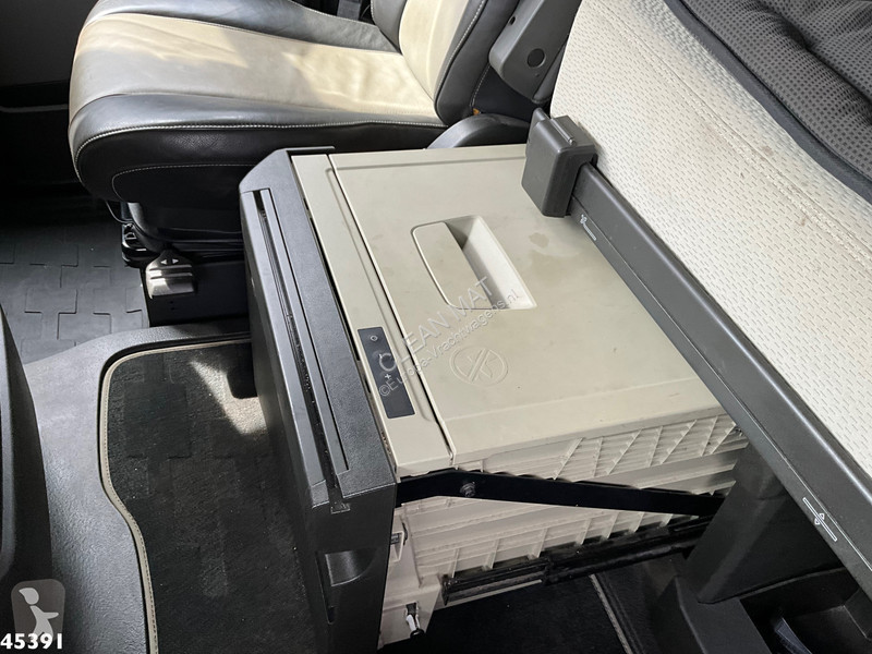 شاحنة Volvo 540 8x4 HMF 85 Tonmeter laadkraan +...