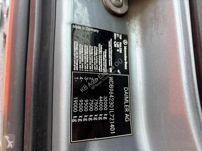 شاحنة Mercedes 3235 8x4 FULL STEEL / BOX L=6230 mm