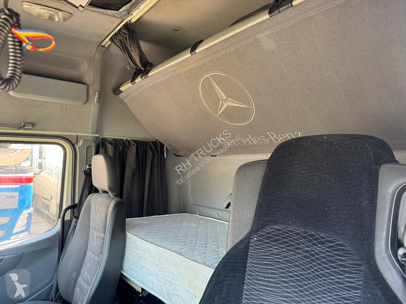 Camion Mercedes 824 + TRAILER 2008 DE REMA 1 AXLE