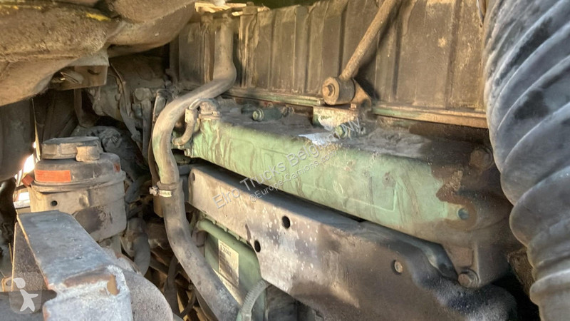 شاحنة Volvo - 420 (EJES GRANDES / SUSPENSIÓN DE...