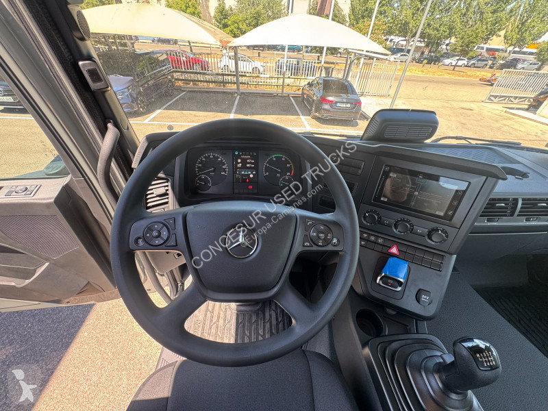شاحنة Mercedes  3340 K 6X4