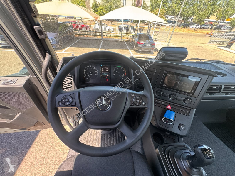 شاحنة Mercedes  3340 K 6X4