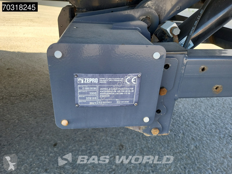شاحنة Mercedes 1530 4X2 Thermo King T-1200R...