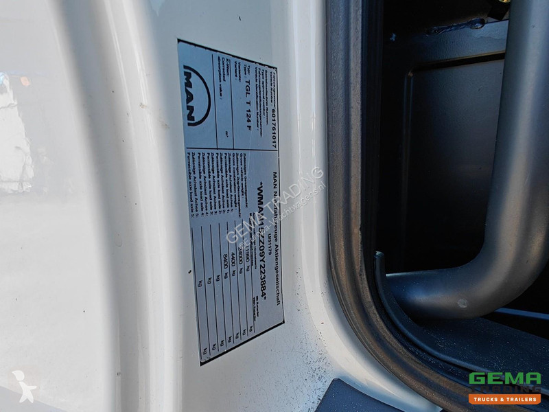 شاحنة MAN 12.210 4x2 DOKA Euro4 - Open Load Bed...