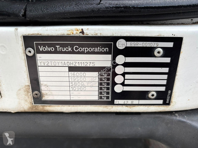 شاحنة Volvo 280 4x2 BOX L=7571 mm
