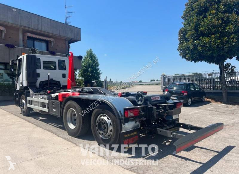 شاحنة Iveco