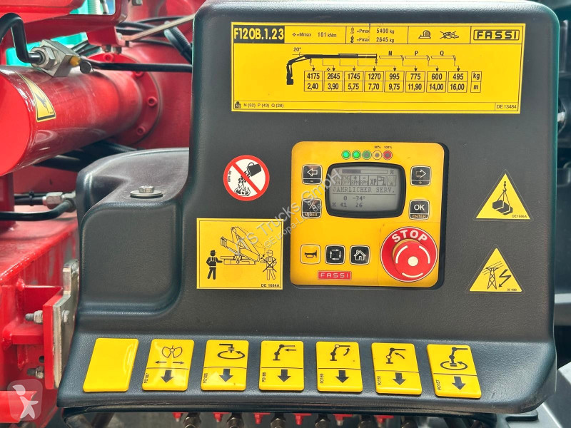 Camión Mercedes 1832 K 4x2 MEILLER & FASSI...