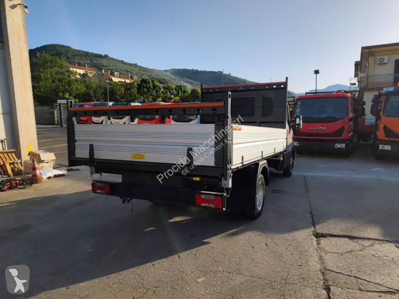 شاحنة Iveco