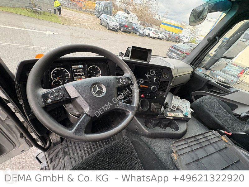 شاحنة Mercedes...
