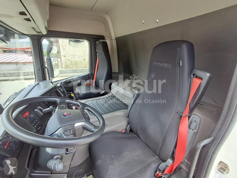 شاحنة Scania ejes 6x2*4 500.26 CHASIS