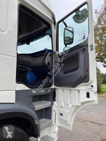 شاحنة DAF 106450 FLEISCHKOFFER, 6x2,...