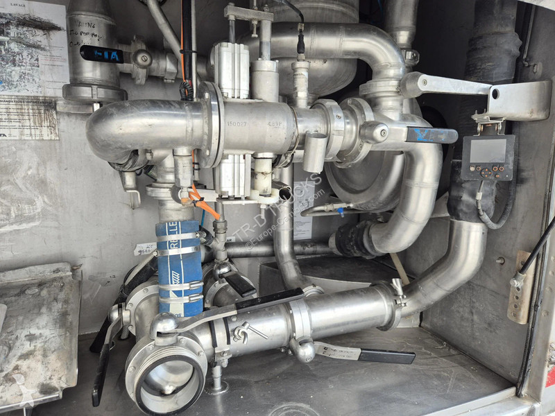 شاحنة Volvo FMX 370 16000L INSULATED INOX TANK...