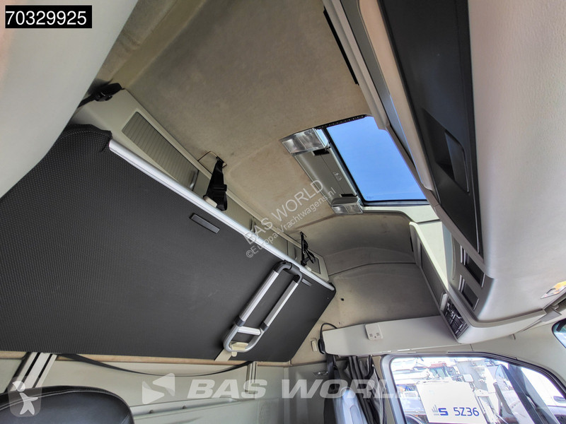 شاحنة Volvo 500 6X2 735cm open load floor +...