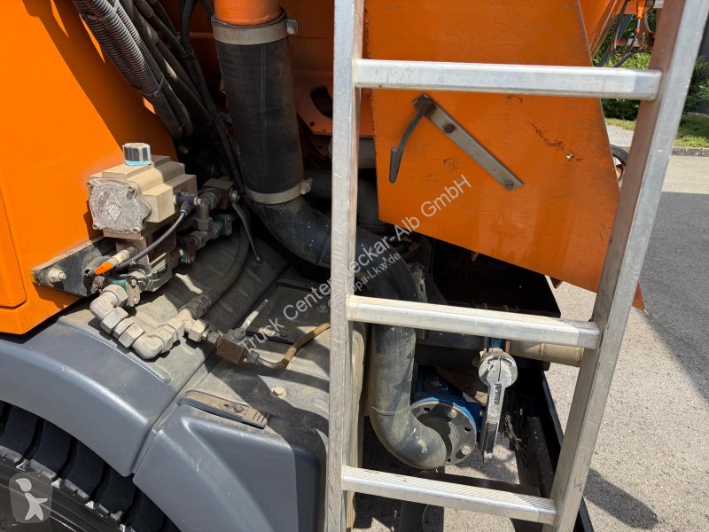 Camion MAN TGA HD Saug+Spülwagen Fernbedienung TÜV