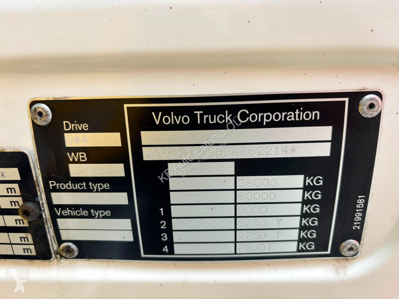 شاحنة Volvo 540 8x4*4 BOX L=6271 mm