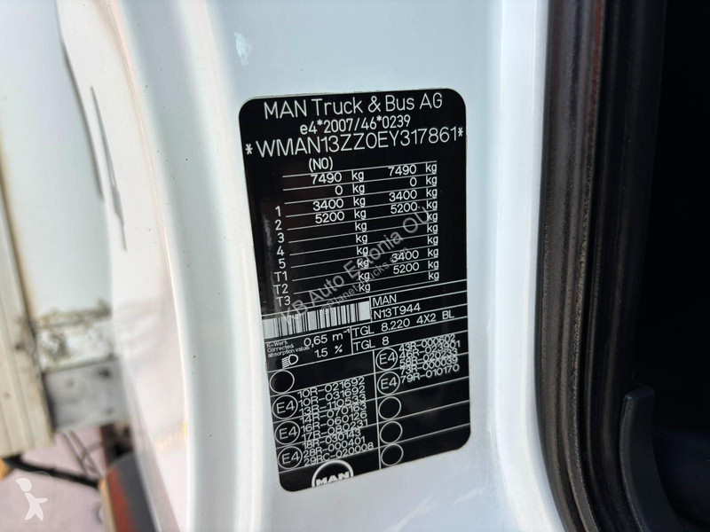 شاحنة MAN 8.220 4x2 BOX L=4958 mm