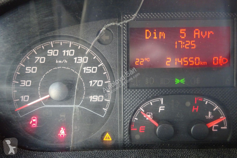 Camion Peugeot BOXER 2,2 HDI 130 7 PLACES