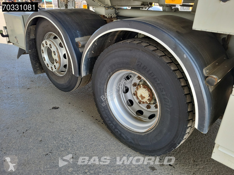 شاحنة Volvo 400 6X2 Stokota Fuel tanker 18.500...