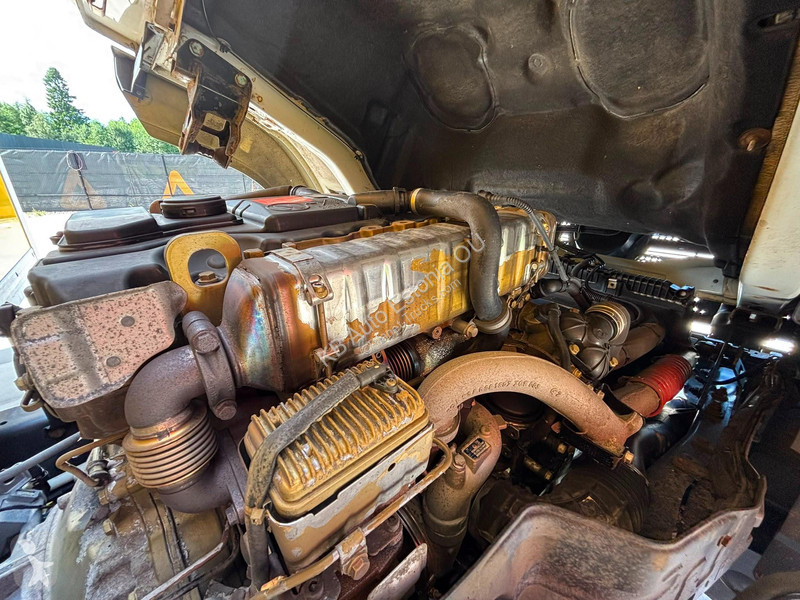 شاحنة Mercedes 1221 4x2