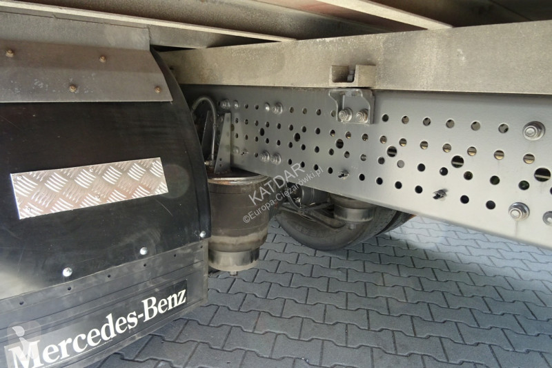 Kamion Mercedes 1833 Euro6 sypialna klima...