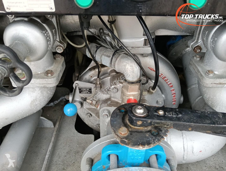 شاحنة Mercedes ATEGO 1329 2,000 ltr water -...