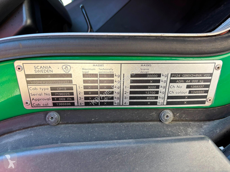 Vehículo de limpieza viaria Scania 124 6x2*4...